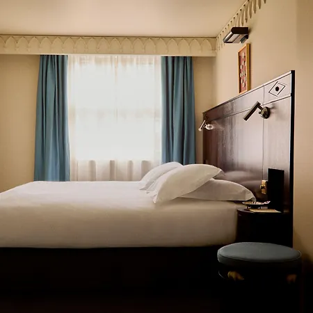 Grand Hotel Bellevue London-3