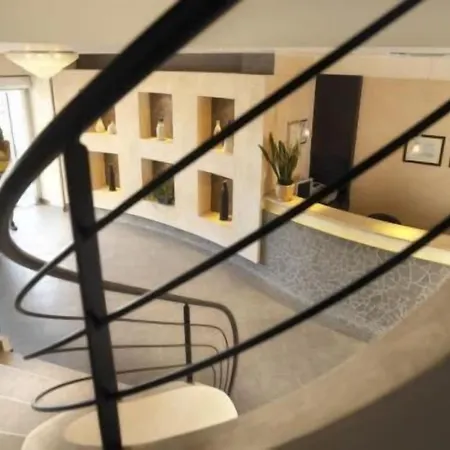 Hotel Italia-2