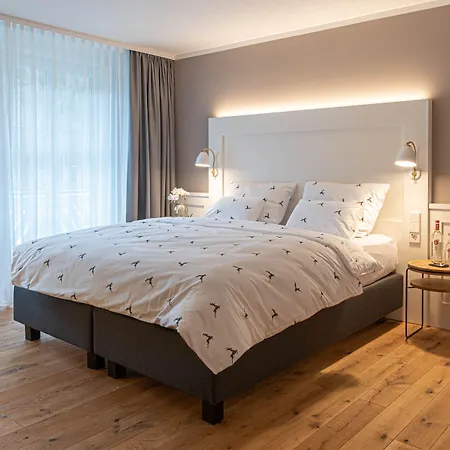 OSCARS Hotel 1415-2
