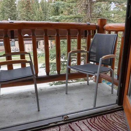 Banff Caribou Lodge And Spa-3