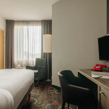 Leonardo Hotel Eindhoven City Center-3
