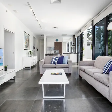 Ultra Broadbeach-3