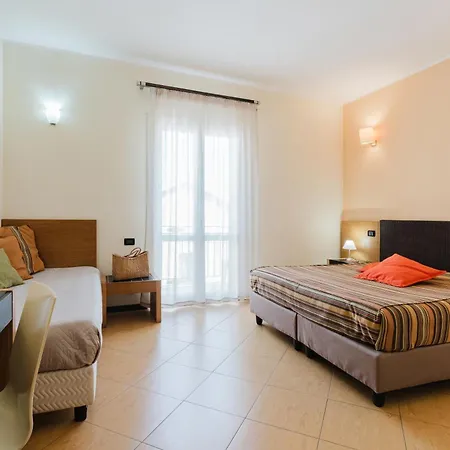Cerri Hotel-2