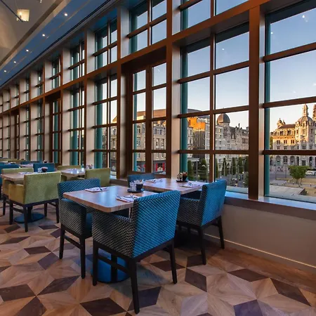 Park Inn By Radisson Antwerp City Centre-2