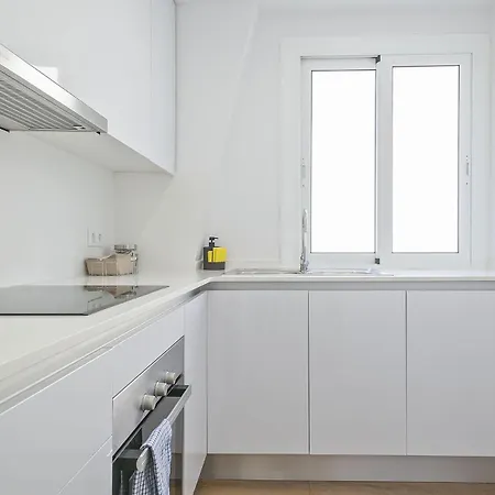 The White Flats Les Corts-3