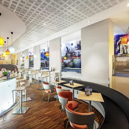 Ibis Praha Old Town-3