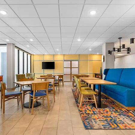 Hampton Inn Chicago-Gurnee-3