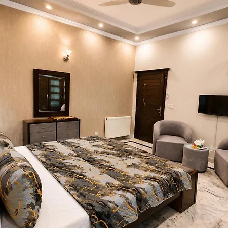 Delano Guest House-2