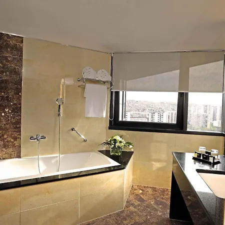 Movenpick Hotel Sarajevo-2