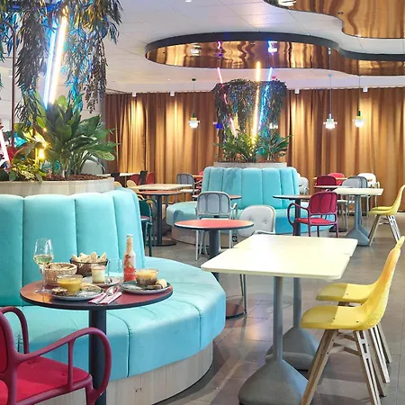 B&B HOTEL Paris 17 Batignolles-2