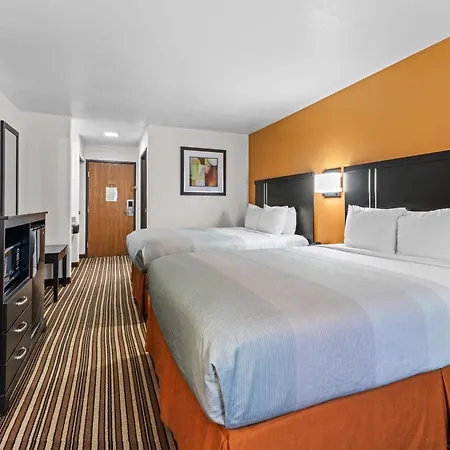Quality Inn Dodge City-2