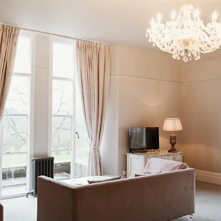 Glewstone Court Country House Hotel-3