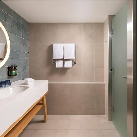 Voco Queenstown By Ihg-2