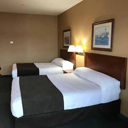 Beach Gardens Resort And Marina-3