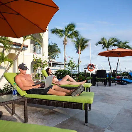 Paradise Harbour Club & Marina-3
