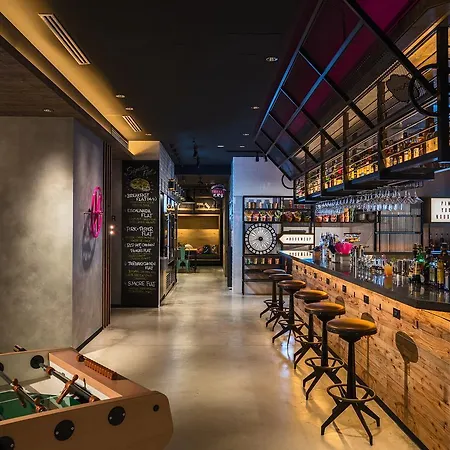 Moxy Osaka Honmachi-2
