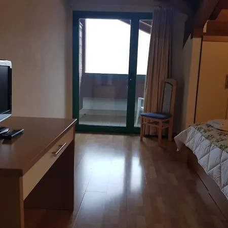 Hotel Oasi-2