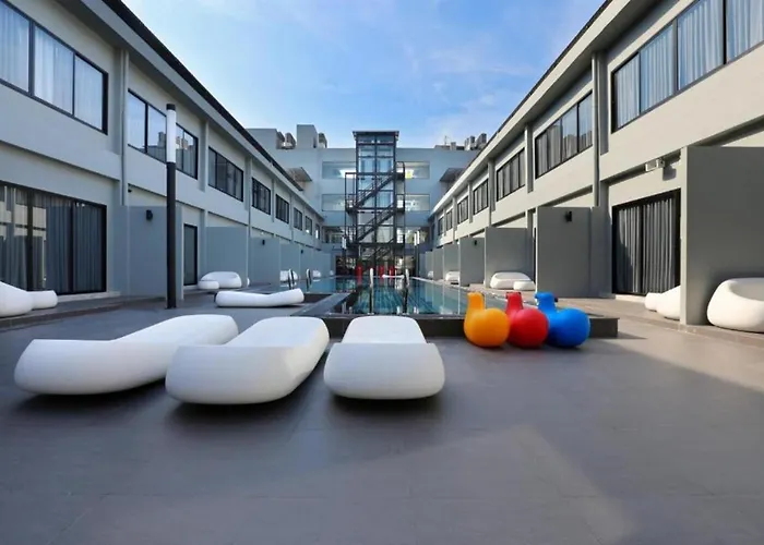 S Ratchada Leisure