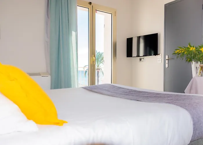 Hotel Et Appartements Reine D'Azur