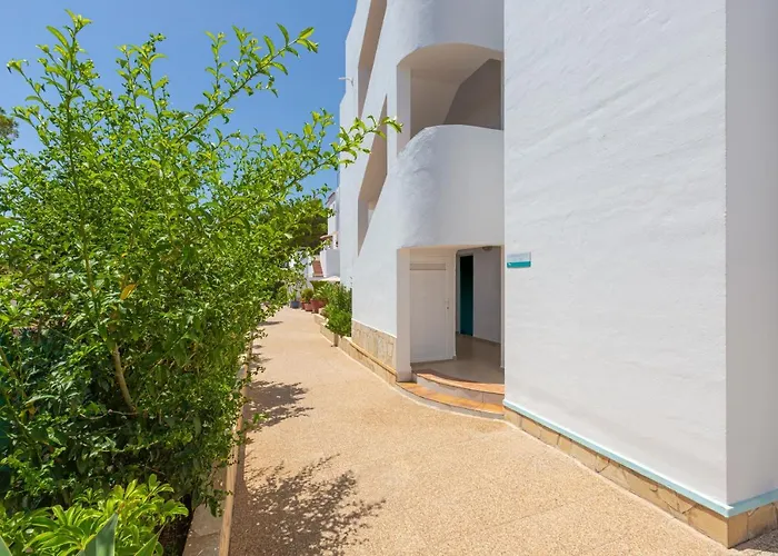 Hotel cerca del colegio: Apartamentos Los Arcos