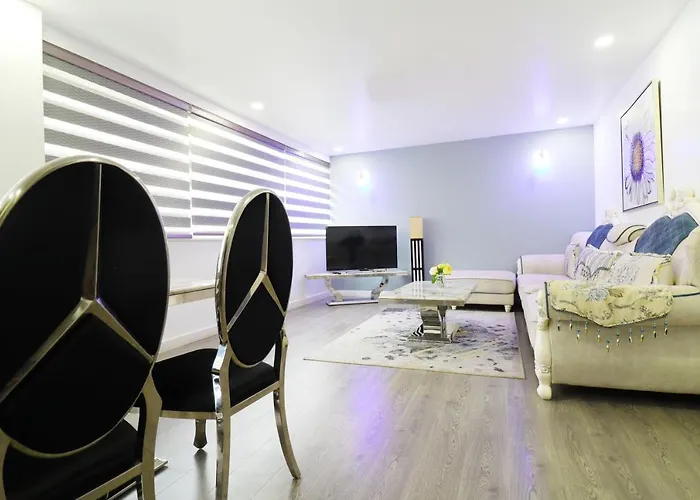 Vacation rental: Queen Stay Apartments