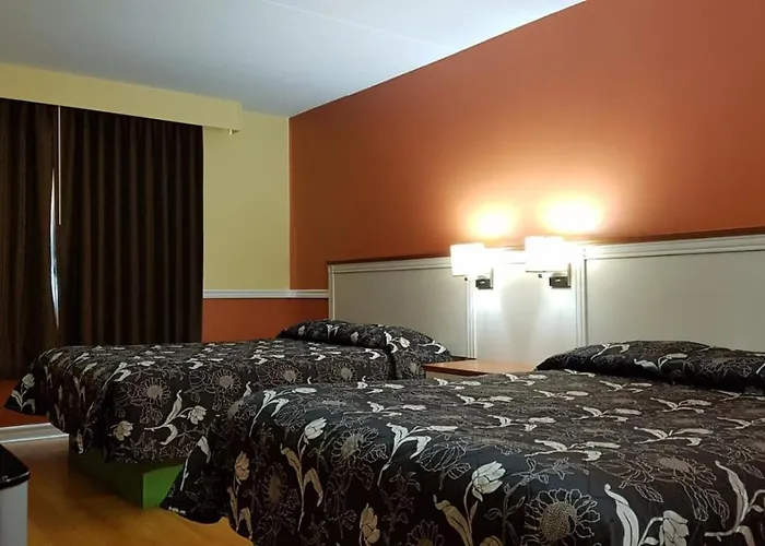Budget Inn 2000