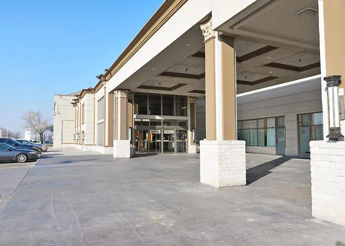 Hotels Close to Airport Woodbine & Suites