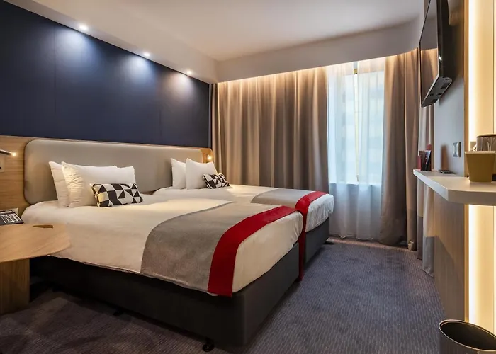 Holiday Inn Express - - Grand Arenas By Ihg