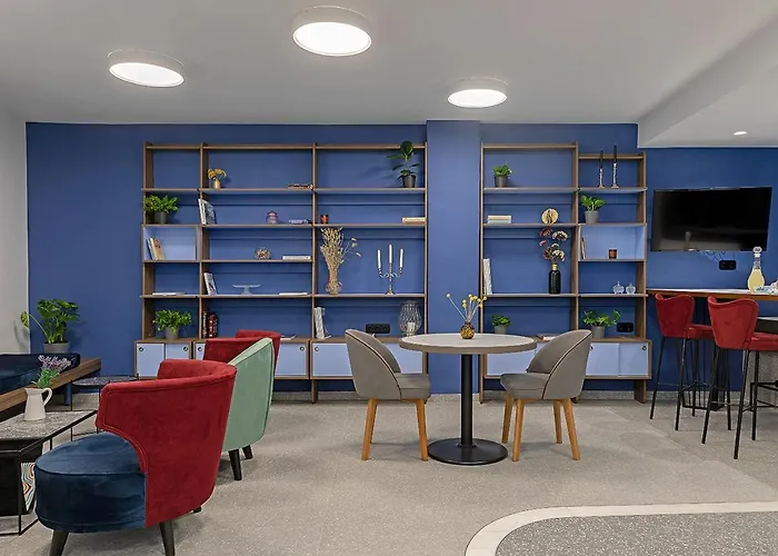  Acro Urban Suites