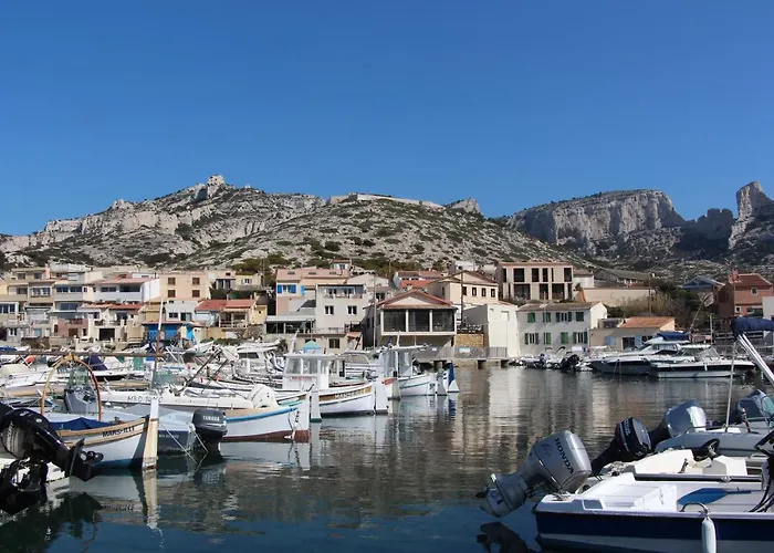 Charmant Cabanon Aux Goudes A Marseille Avec Vue Mer