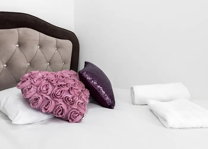 Apartment: Aldgate Flats