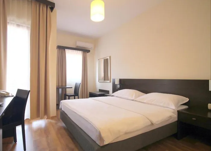 Lucic Rooms & Suites
