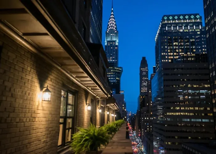 3 star hotel: Roger Smith Hotel