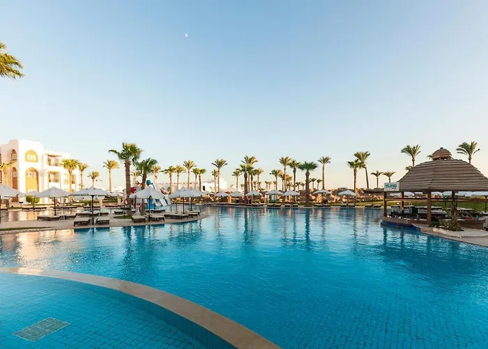 Family Friendly Hotels Sunrise Remal