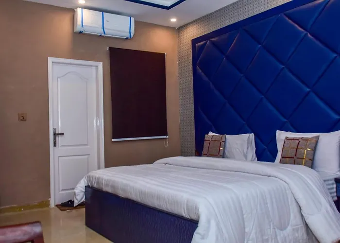 Guest house: Clifton Rezidor