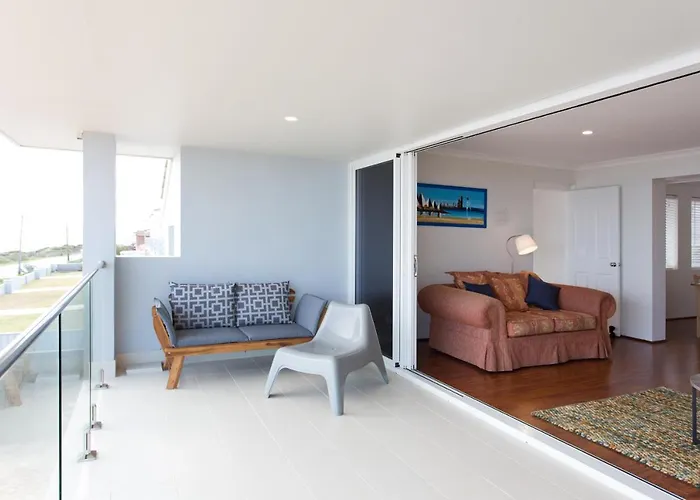 Cabin: Blue Bay Beach Stay - Mandurah