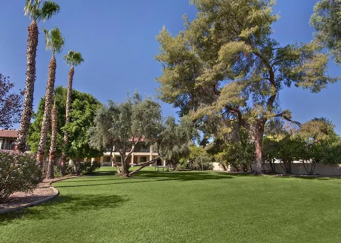 Romantic hotel: Independence 47 Hotel