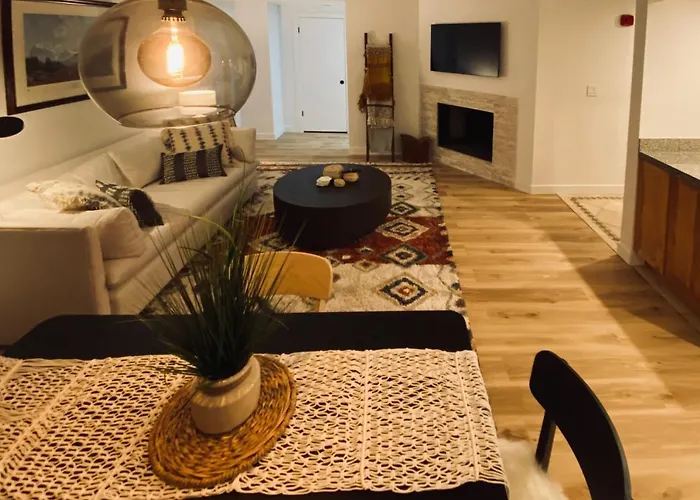 Resort: Shadow Ridge By All Seasons Resort Lodging