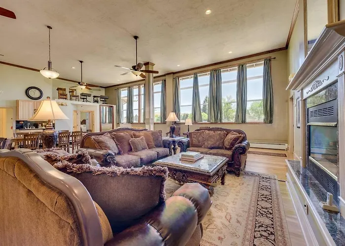 Villa: Old School Lodge