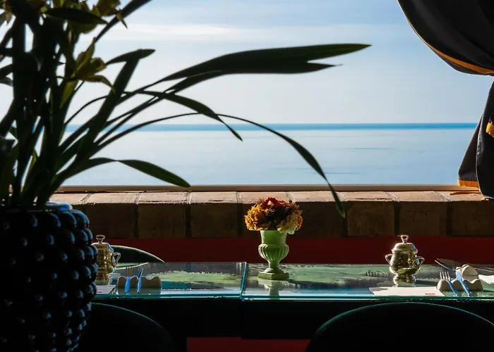 Pets Allowed Hotel Villa Carlotta
