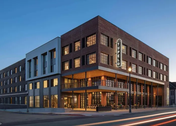 Hotel Tupelo, A Wyndham Hotel