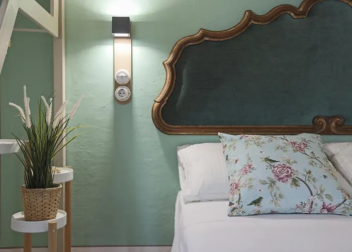 Donna Elena - Epoque Residence