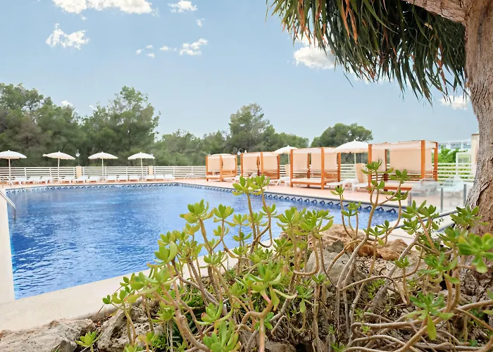 Azuline Hotel Bahamas Y Bahamas II