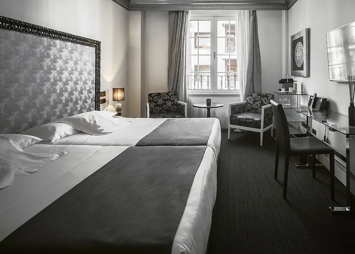 Hotel Lopez De Haro