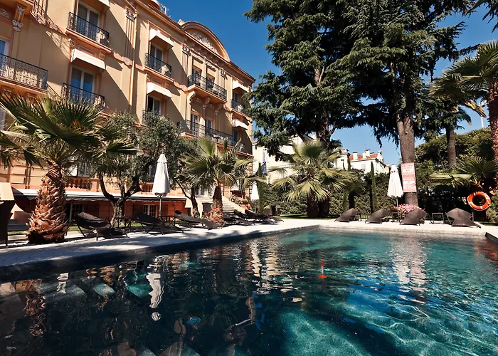Hotel mit Whirlpool GOLDEN TULIP CANNES HOTEL De PARIS