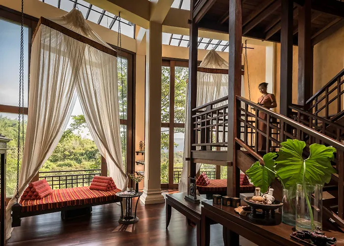 Jacuzzi hotel: Anantara Golden Triangle Elephant Camp & Resort
