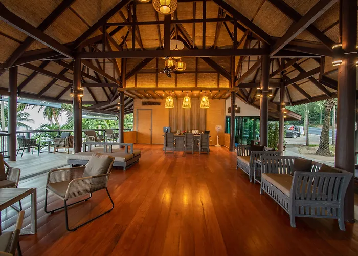Coral Cliff Beach Resort Samui - Sha Plus