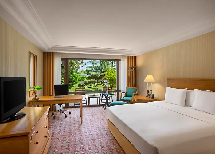 Luxury hotel only: Hilton Istanbul Bosphorus