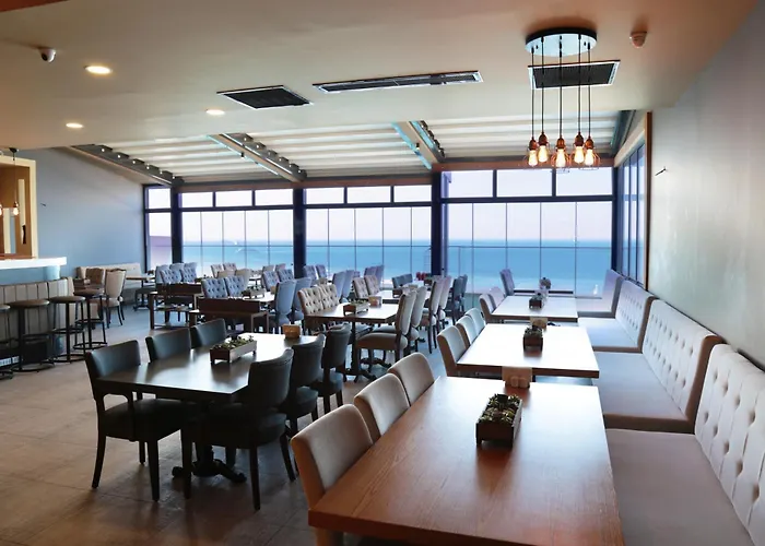 Pasaport Pier Hotel