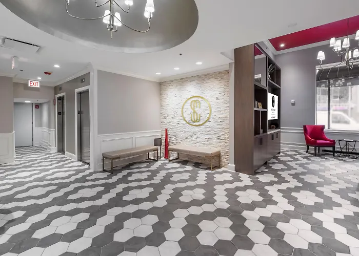 Hotel Saint Clair - Magnificent Mile